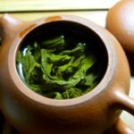 茶道の道具で必須な帛紗（ふくさ）の役割や使い方を解説！